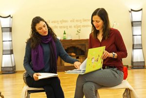 Iris Lasta und Olivia Wollinger beim Seminar zwanghaftem Essen